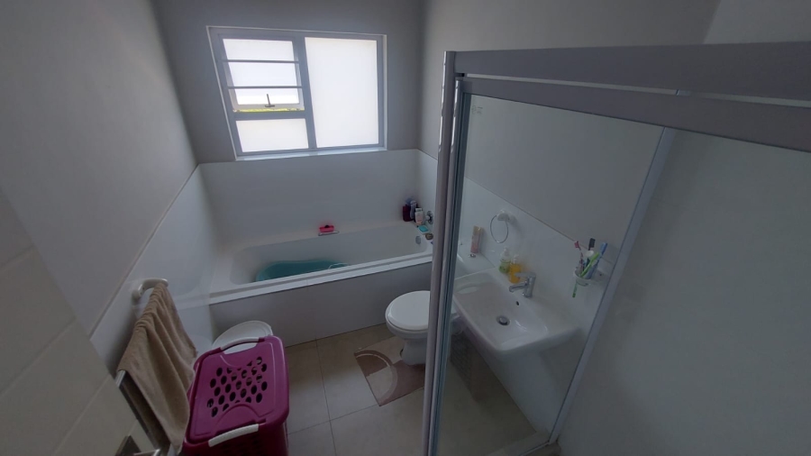 2 Bedroom Property for Sale in Nahoon Valley Park Eastern Cape